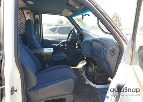 2001 Chevrolet Astro z USA, uszkodzony, nr VIN 1GCDL19W41B141861